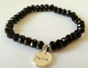 bracelet-black-beads-faith-pendant